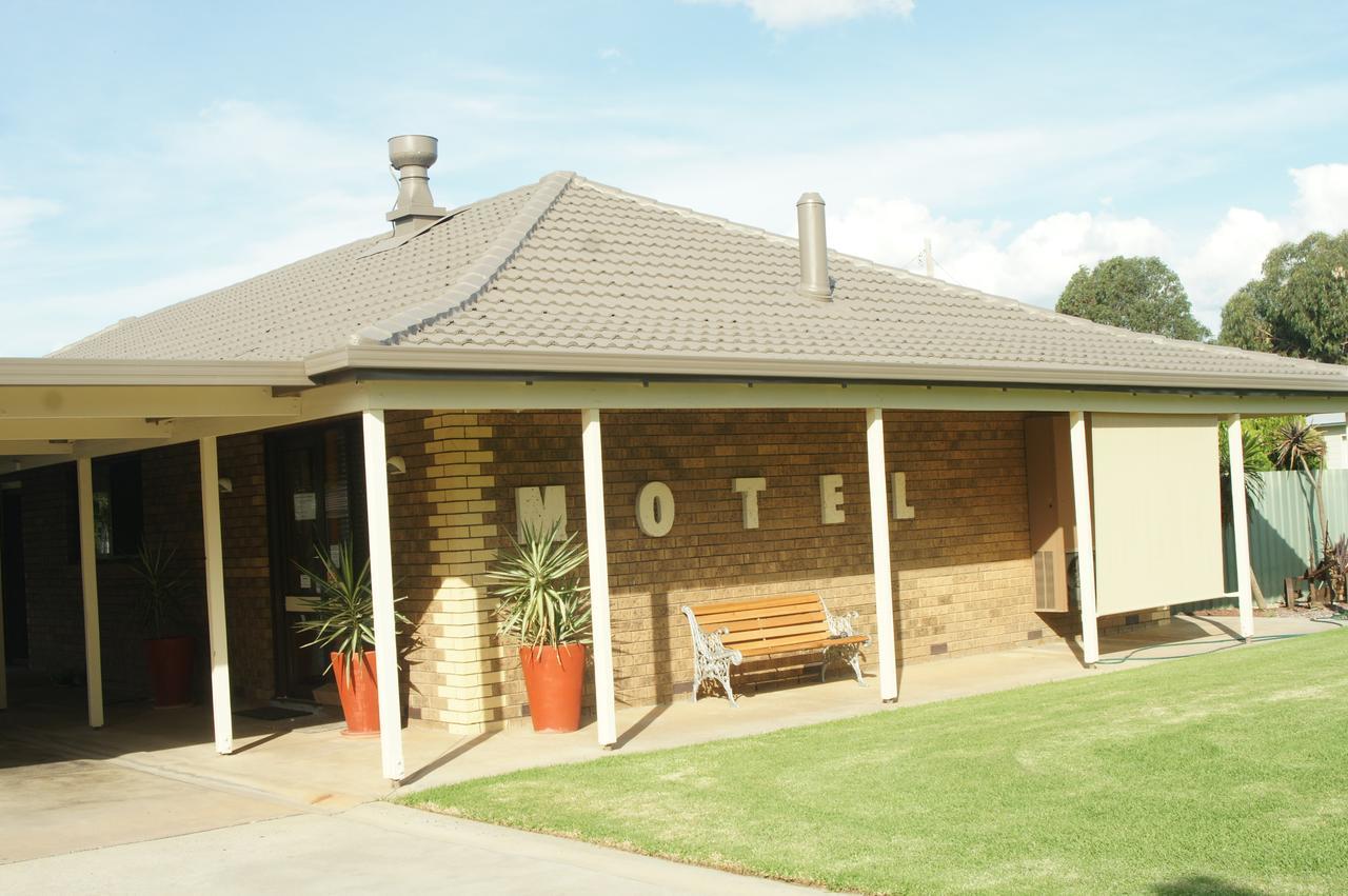 Culcairn Motor Inn מראה חיצוני תמונה