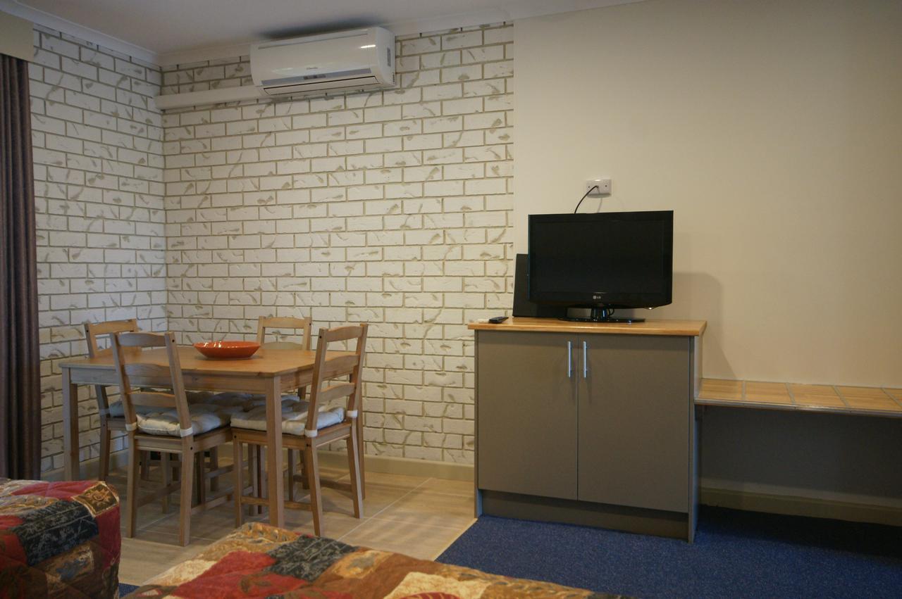 Culcairn Motor Inn מראה חיצוני תמונה