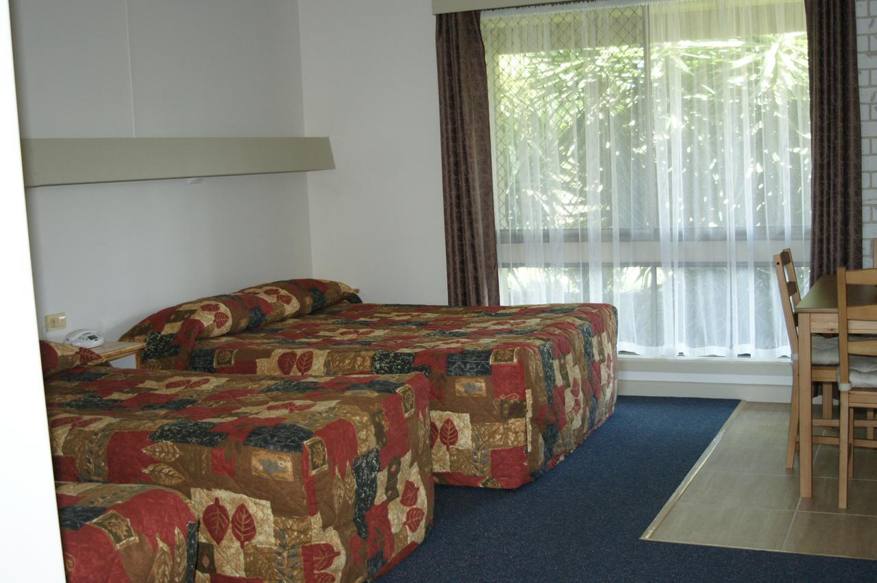 Culcairn Motor Inn מראה חיצוני תמונה