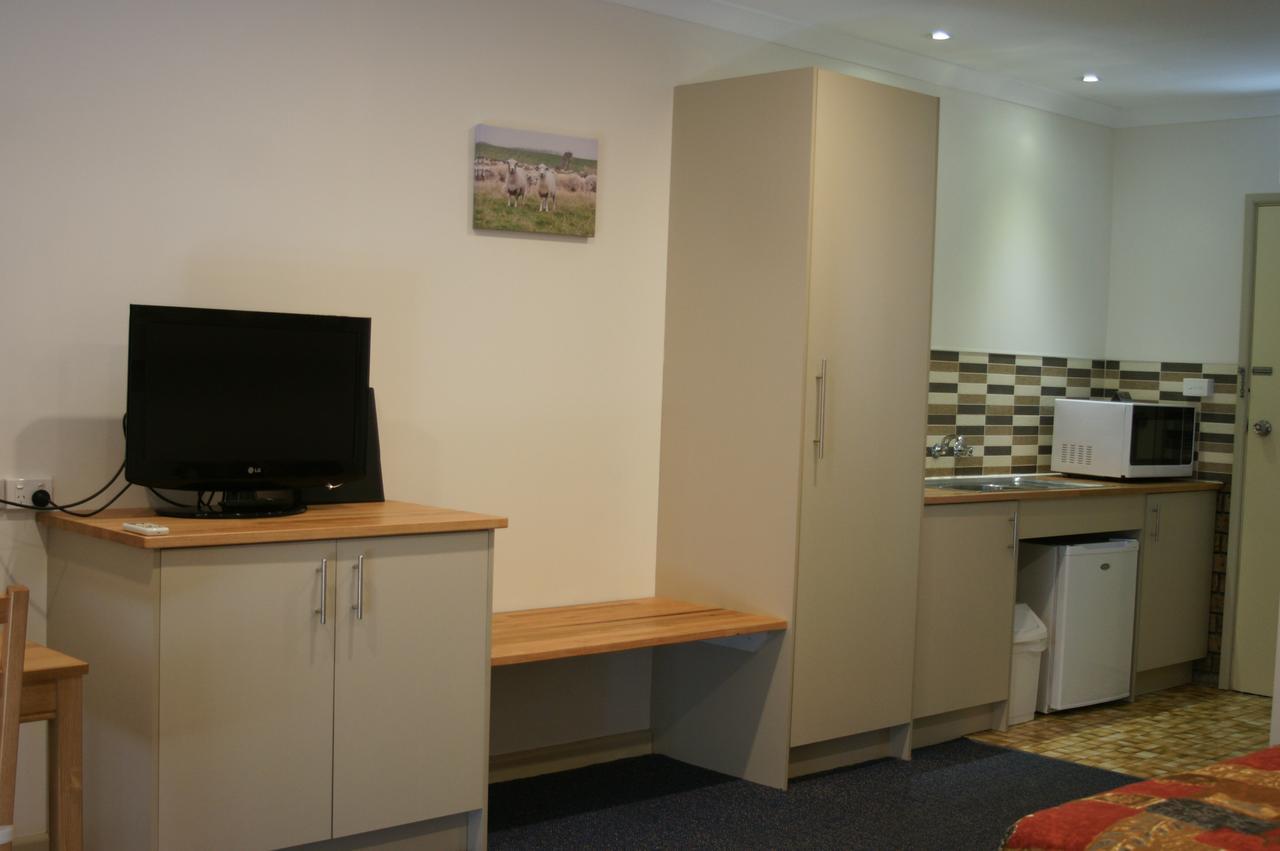 Culcairn Motor Inn מראה חיצוני תמונה