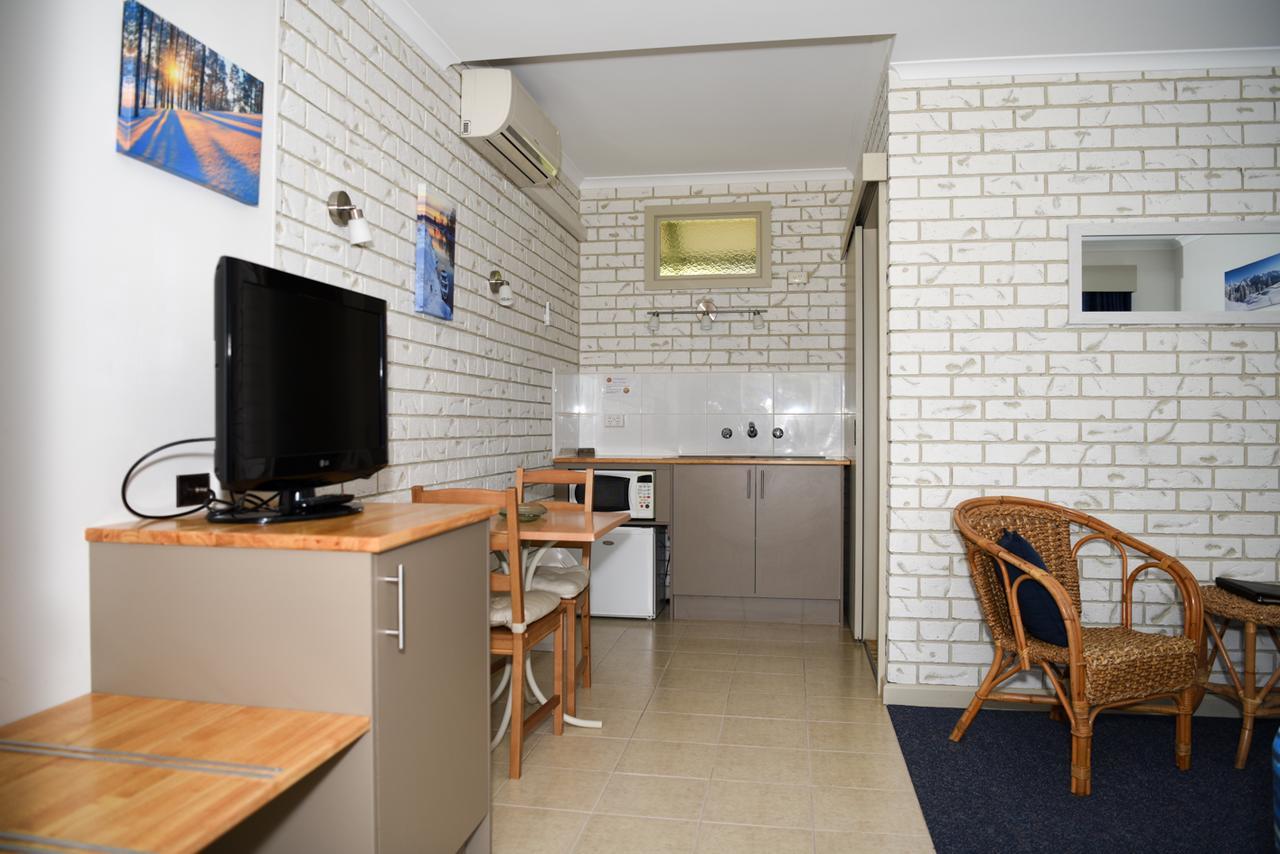 Culcairn Motor Inn מראה חיצוני תמונה