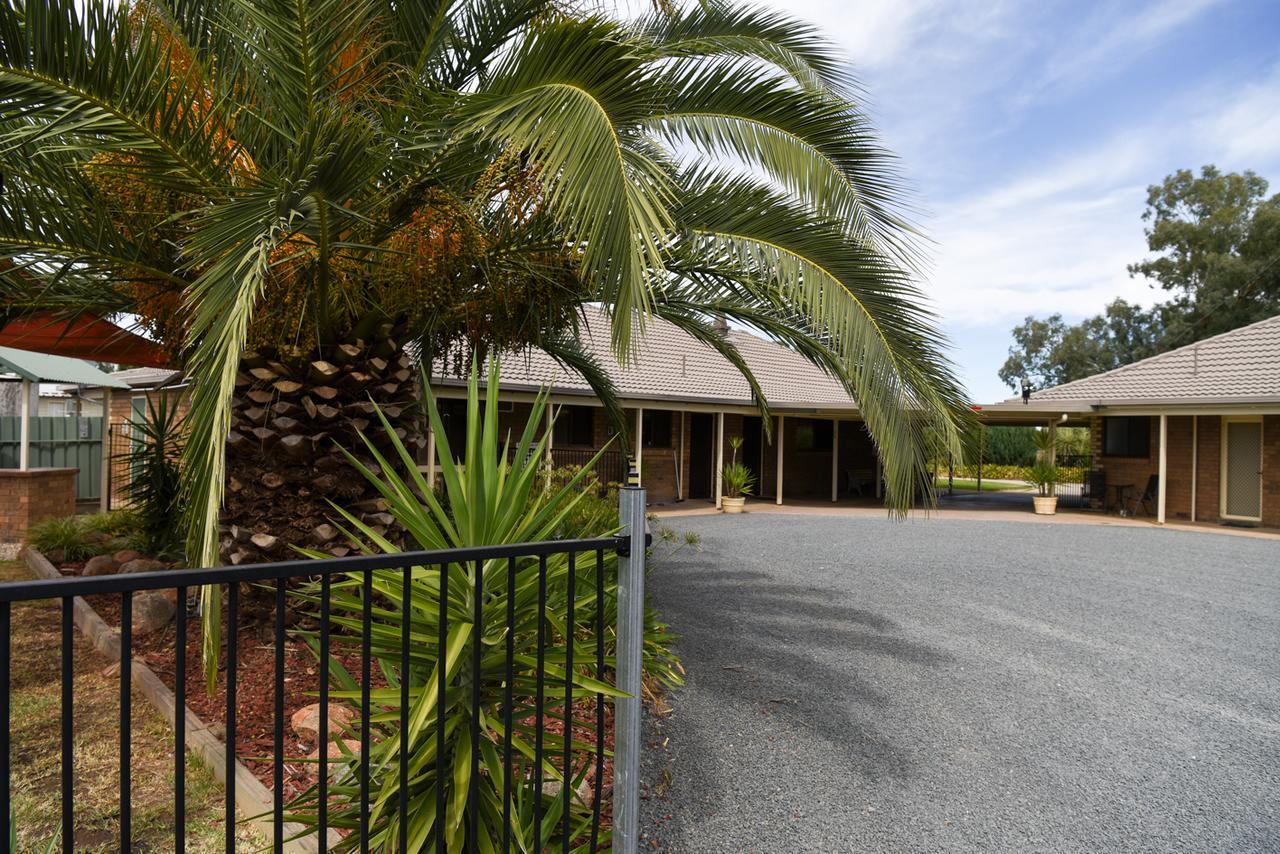 Culcairn Motor Inn מראה חיצוני תמונה
