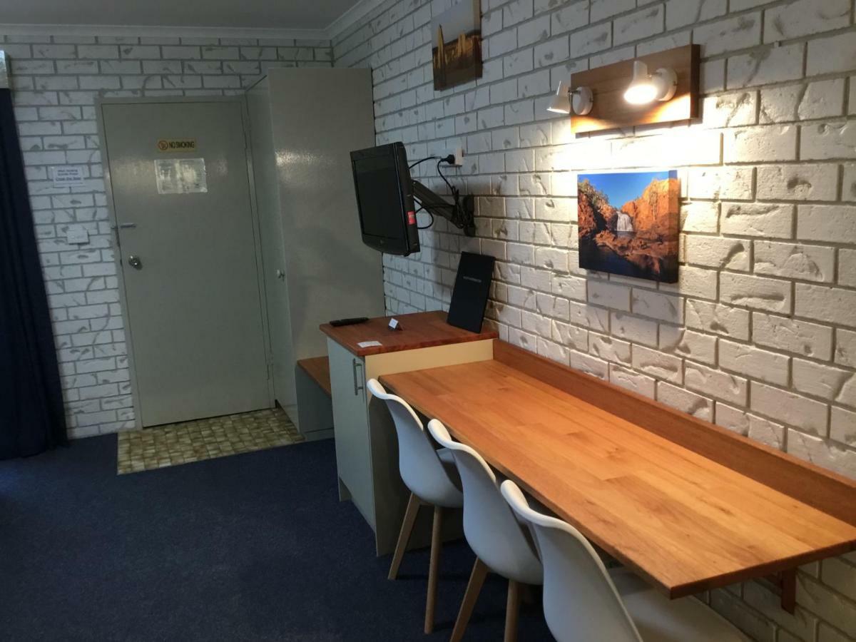 Culcairn Motor Inn חדר תמונה
